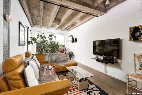 1115 S Alamo Street #UNIT 2413