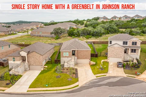 32231 Escarole Bend