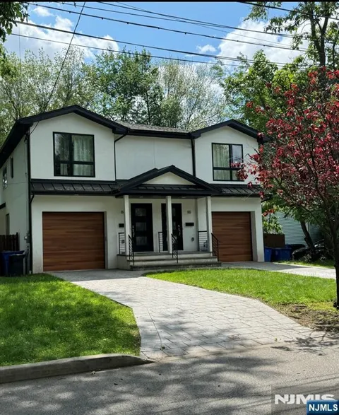 86 W Mahan Street