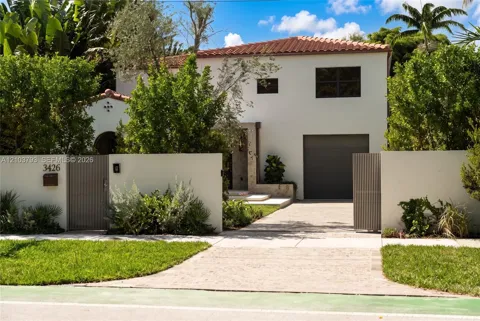 3426 Prairie Ave