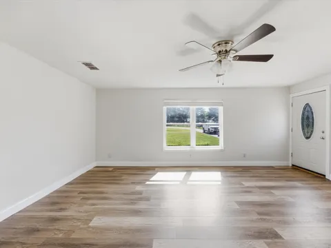 1609 Sweet Springs Road