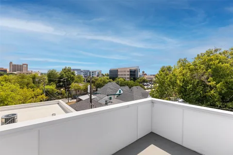 1120 Galveston Avenue #5