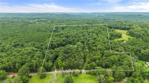 552 Old Bells Ferry Road NE