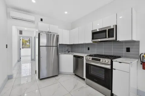 324 20th Street #Unit 320