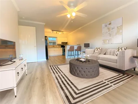 911 Byrne Street #2