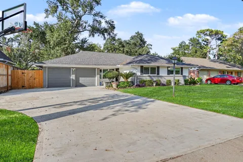 10306 Oakpoint Drive