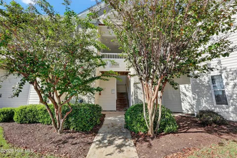 3909 Botsford Court #Unit 102