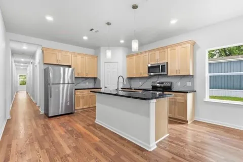 819 Junction Avenue #B
