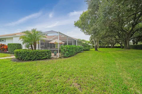 8701 CHAPMAN OAK COURT
