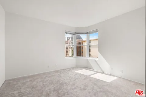620 S Gramercy Place #301
