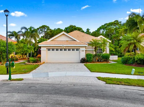 576 SW SAINT KITTS Cove