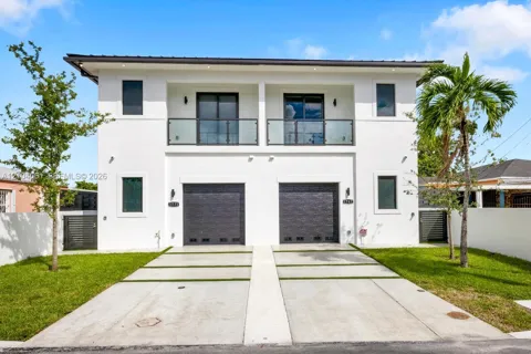 1767 NW 3 St