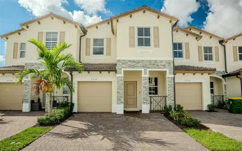 2534 SE 25th Dr #2534