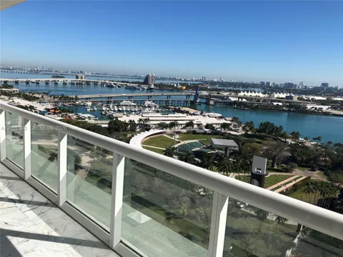 50 Biscayne Blvd #2102