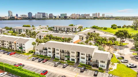 708 EXECUTIVE CENTER DRIVE #12