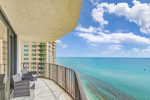 5420 Ocean Drive #1401
