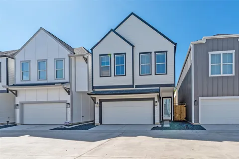 8423 Berry Brush Lane