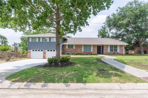 606 Scenic Drive