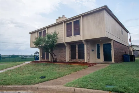 2203 Chase Court