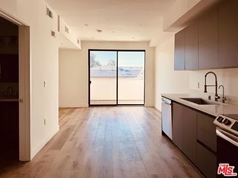 919 Harvard Boulevard #301