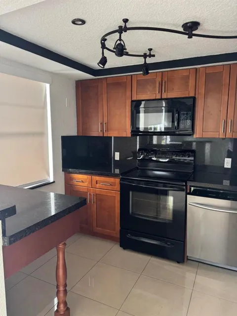 340 NW 19TH STREET #200