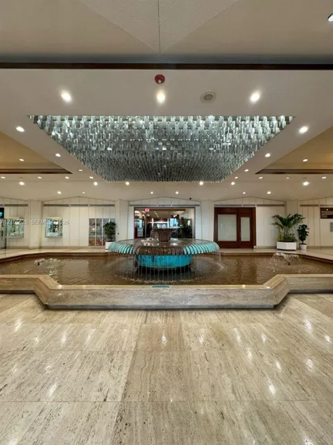 801 Brickell Bay Dr #864