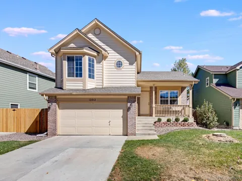 12212 Crabapple Street