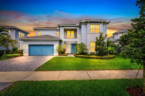 9224 CRESTVIEW CIRCLE