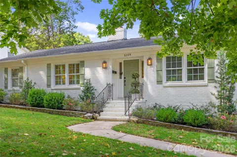 5109 Wedgewood Drive