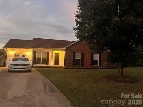 4102 Carolina Pointe Court