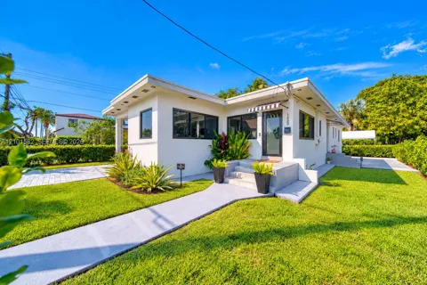 1600 SW 17th Ave