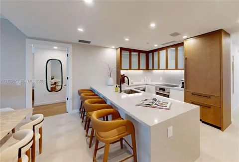 2200 Brickell Ave #PH16