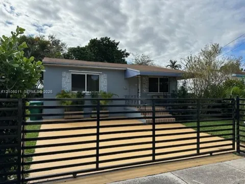 810 NW 43rd St