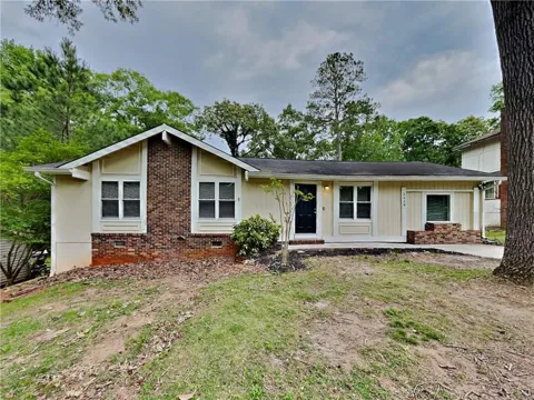 2938 Woodfield Drive