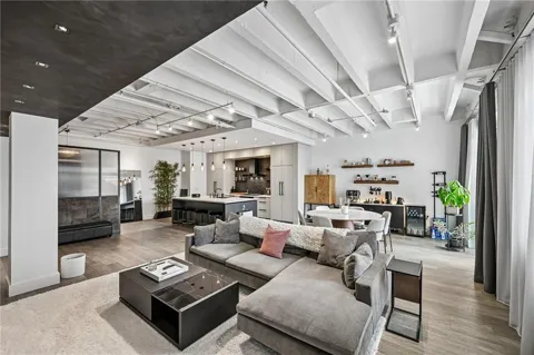 805 Peachtree Street NE #501