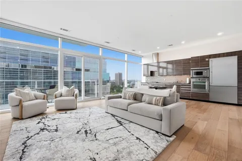 45 Ivan Allen Jr Boulevard NW #1704