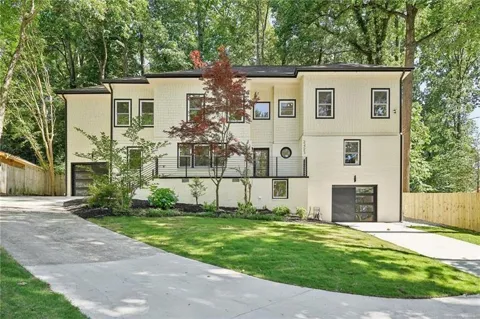 2423 Melinda Drive NE