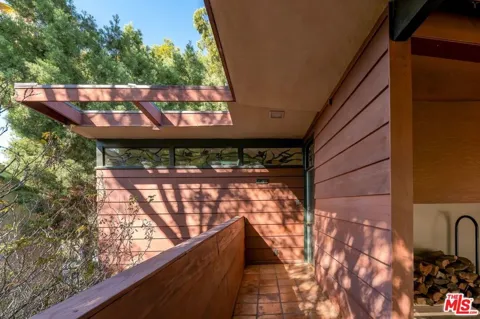 2409 Panorama Terrace