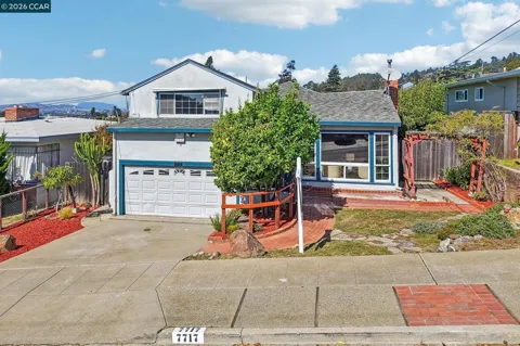 7717 Eureka Ave