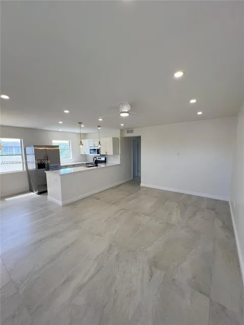495 fanshaw l