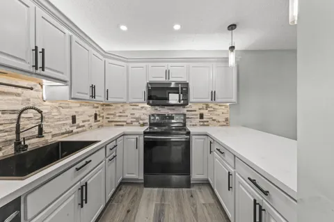 301 MIRAMAR LANE #C1