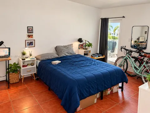 2740 SW 28th Ter #307