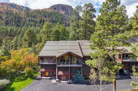 73 S Tamarron Drive #809