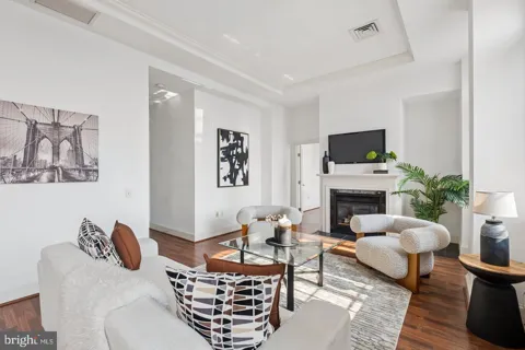 1512 SPRUCE STREET #PH-2404