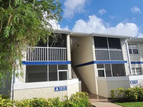1500 SE ROYAL GREEN CIRCLE #203
