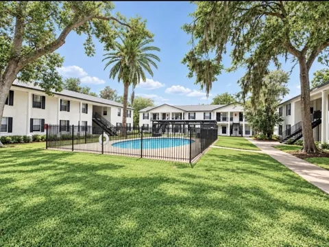 500 Willow Drive #C2