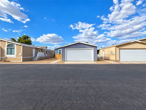 80 E Dawes Street #104