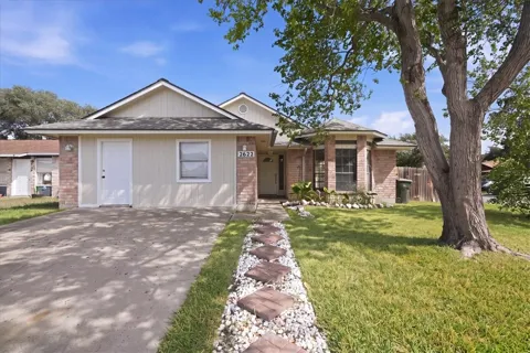 2622 Persimmon Street