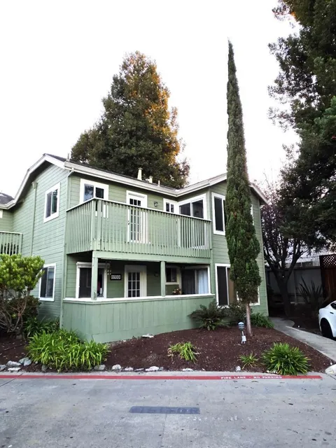 1713 Eastbrook Court