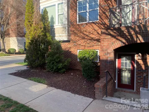 207 Harbour Place Drive